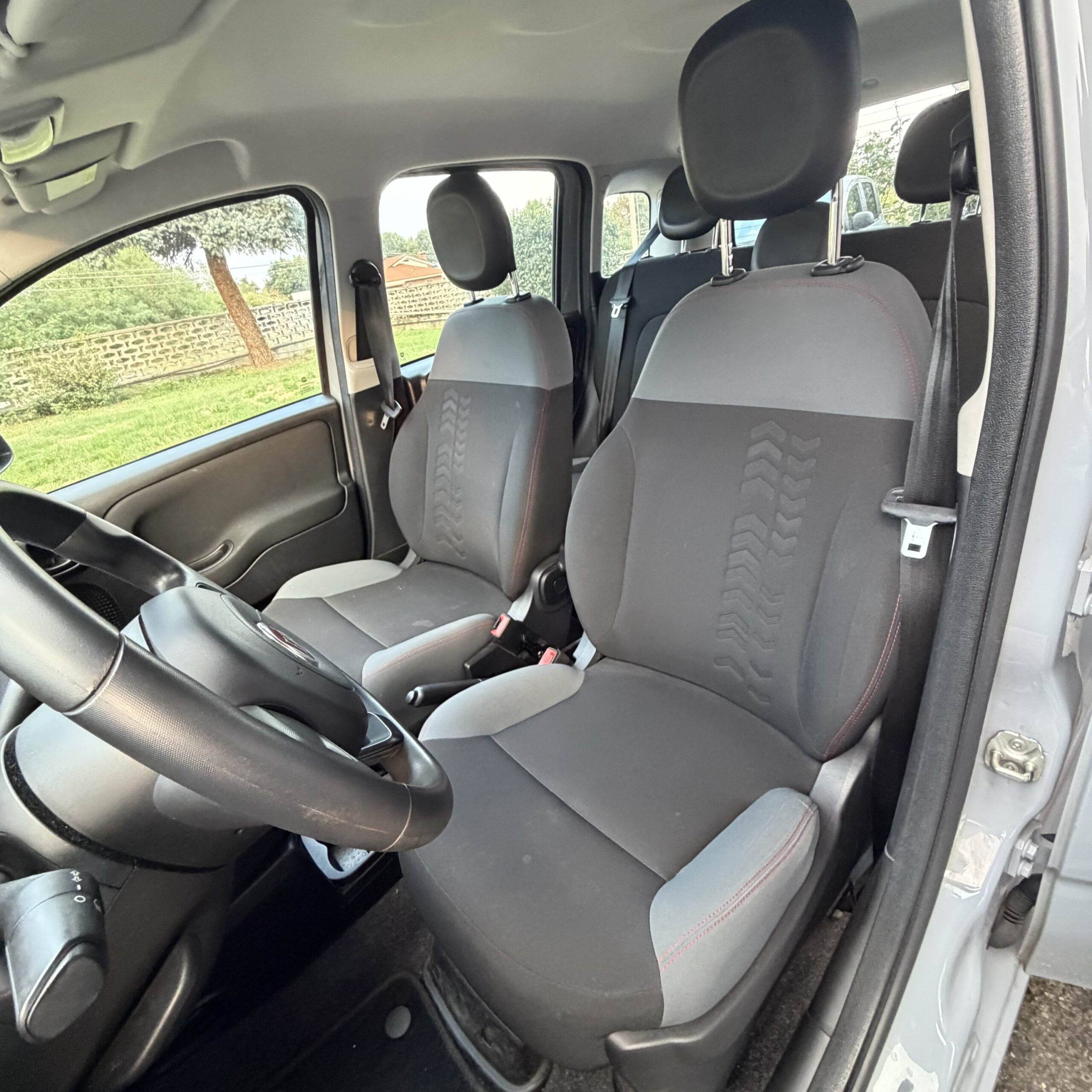 FIAT PANDA 1.0 HYBRID EASY - immagine 9