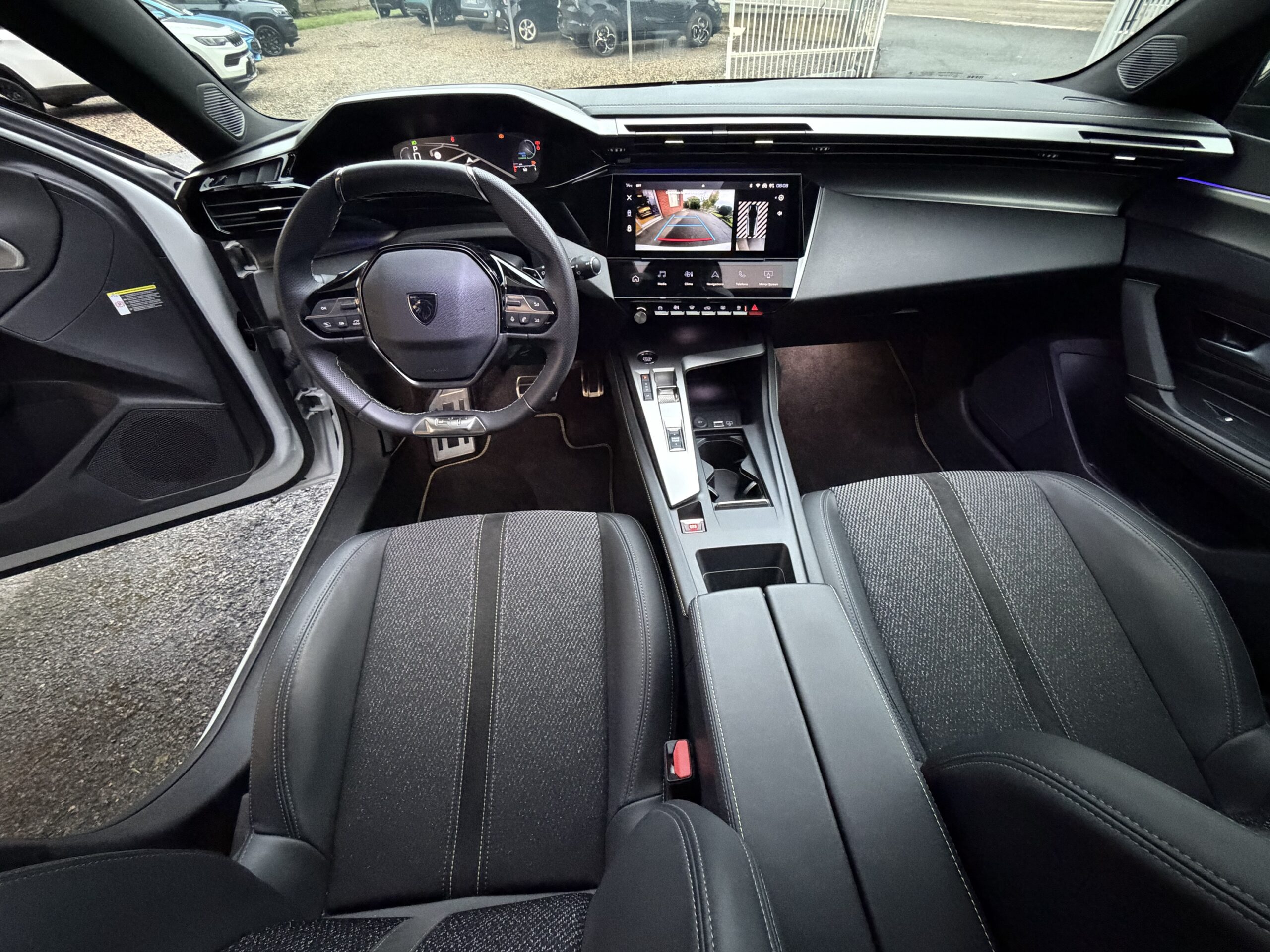 PEUGEOT 308 SW 1.2 HYBRID GT - immagine 11